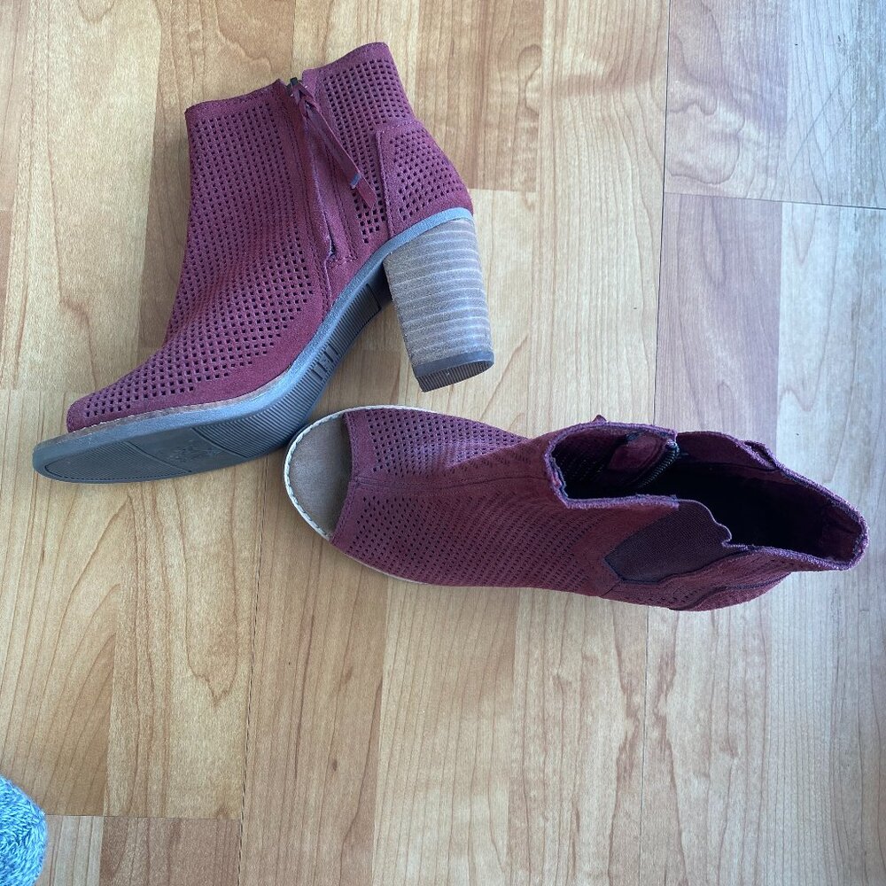 Toms Burgundy Heeled Bootie